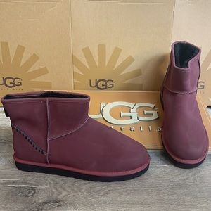 Brand New Men’s UGG Classic Mini Deco Maroon Suede Sheepskin Ankle Winter Boots